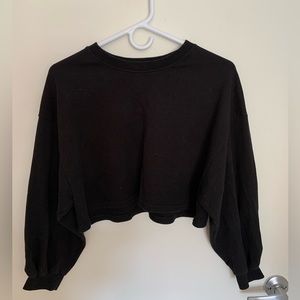 Baggy Cropped Black Long Sleeve